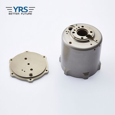 열심히 분쇄 처리를 위해 양극 처리하는 알루미늄 합금 정밀 기계 가공품